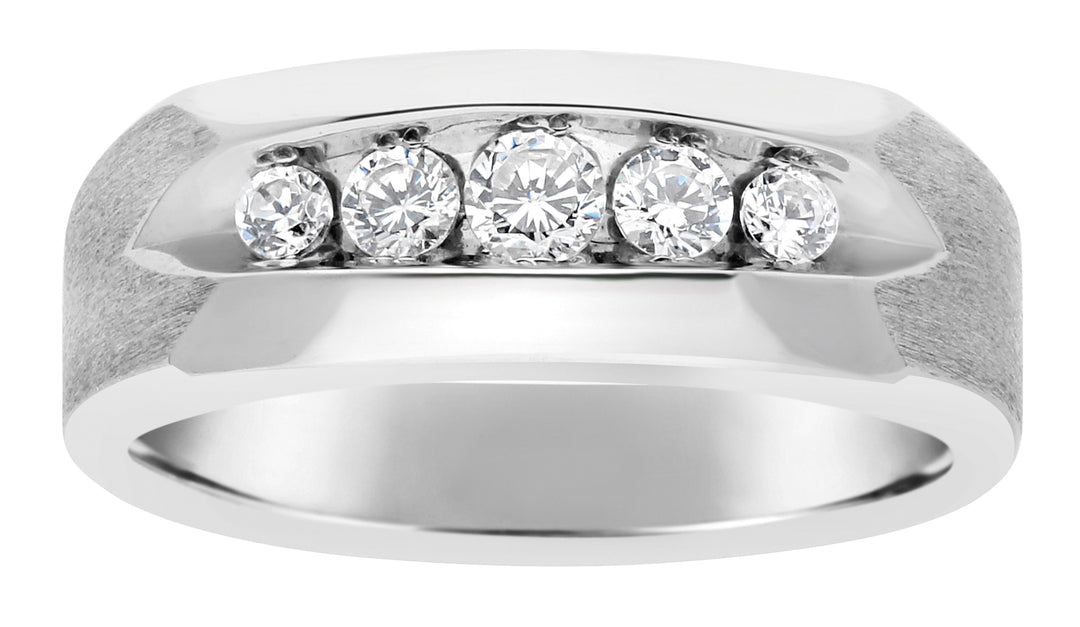 18K White Gold Round Diamond Fashion Ring
