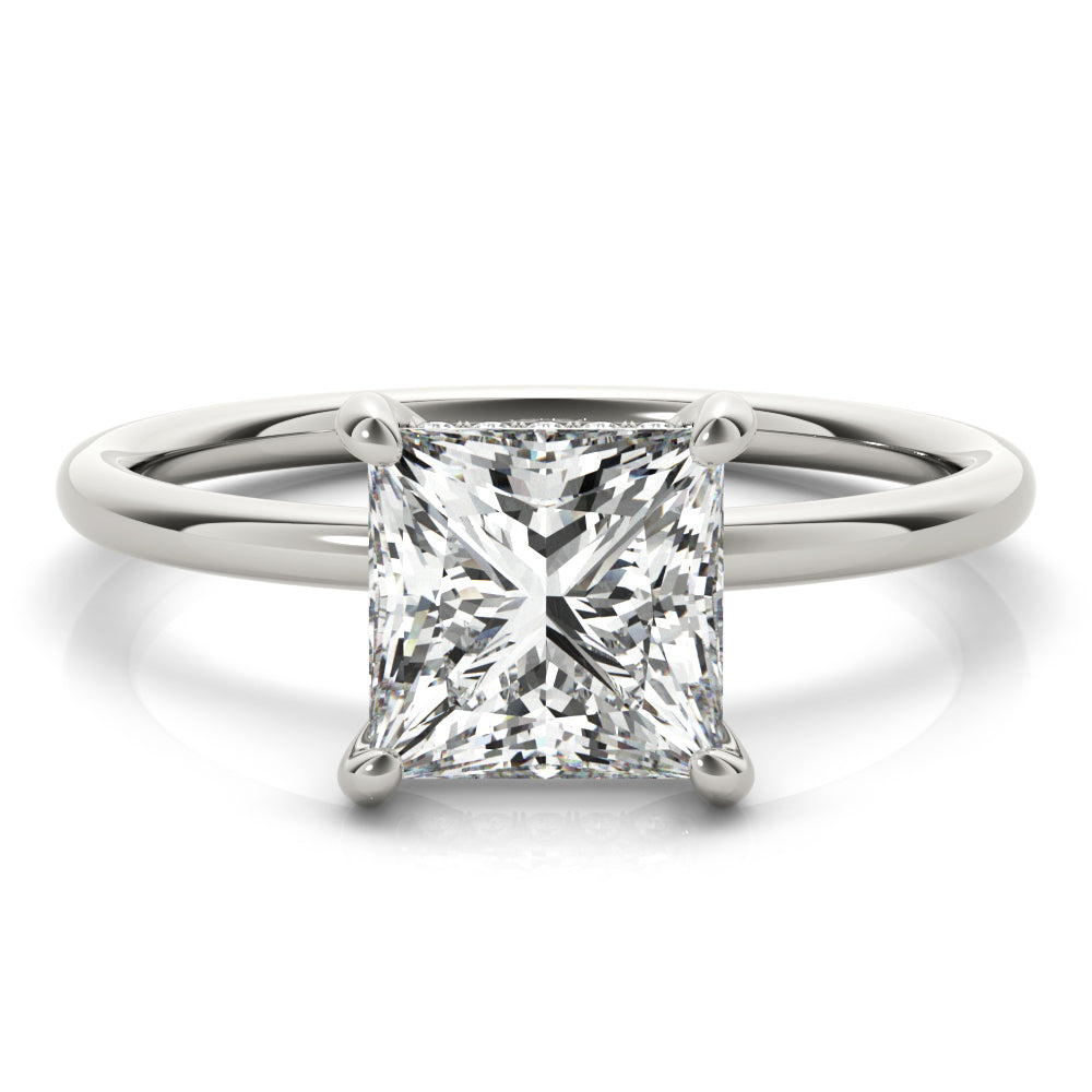 18K White Gold Diamond Halo Engagement Ring