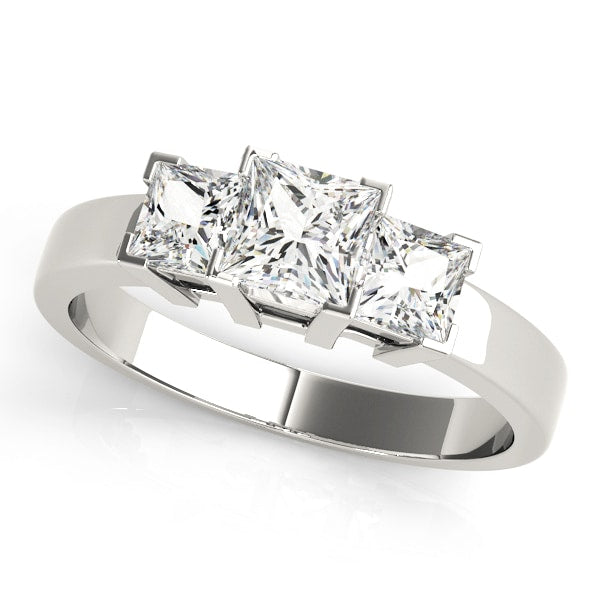 Platinum 1 1/4 ct tw Three Stone Diamond Engagement Ring