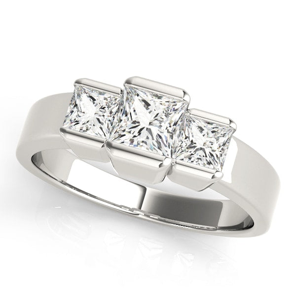 18K White Gold 1 1/8 ct tw Three Stone Diamond Engagement Ring
