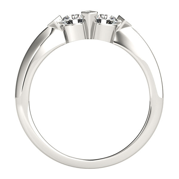 18K White Gold Round Diamond Fashion Ring